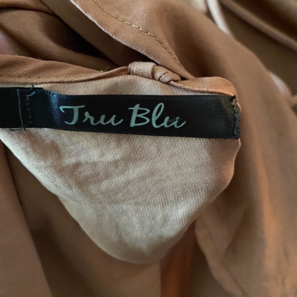 TRUE BLUE SILK LIKE BLOUSE SMALL PEACH - Picture 4 of 6